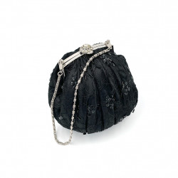 NO.8 Black Pearl Clutch