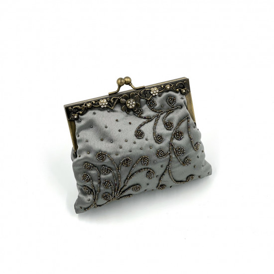 NO.8 Antique Style Clutch