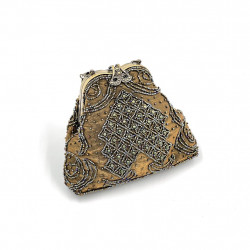 NO.8 Beaded Clutch