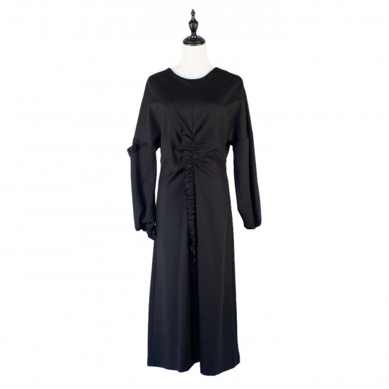 NO.8 Black Stretch Knit Ruffle Maxi